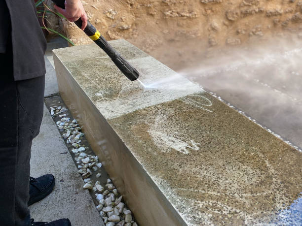 Best Deck Pressure Washing  in Southgate, MI