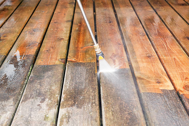 Best Deck Cleaning Services  in Southgate, MI